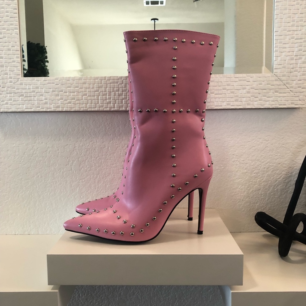 Stunning Pink Boots!